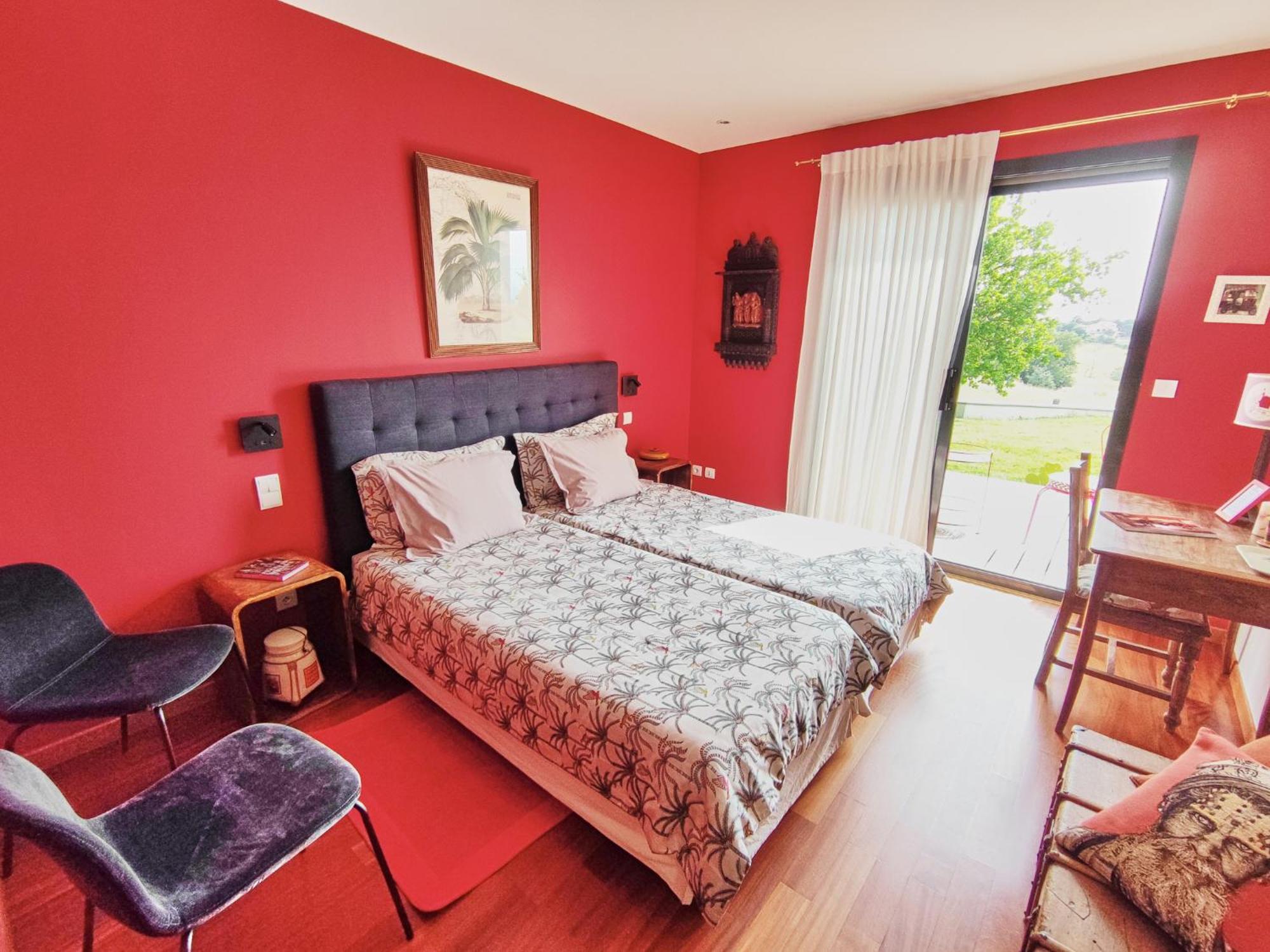 La Palisse Bed & Breakfast Peaugres Exterior photo